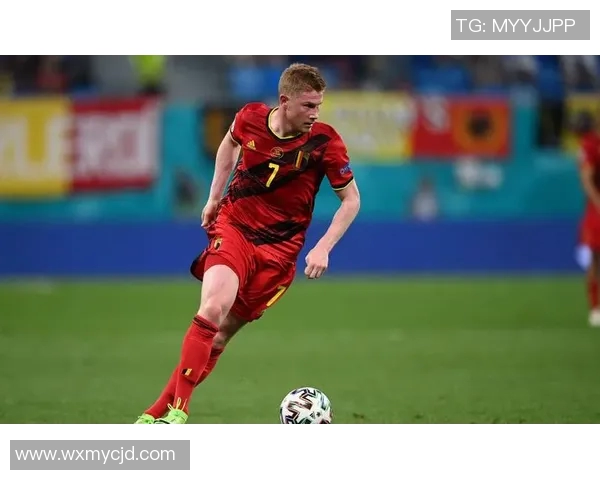 克罗斯在足球场上的传奇之路与未来展望：从天才少年到世界级中场大师